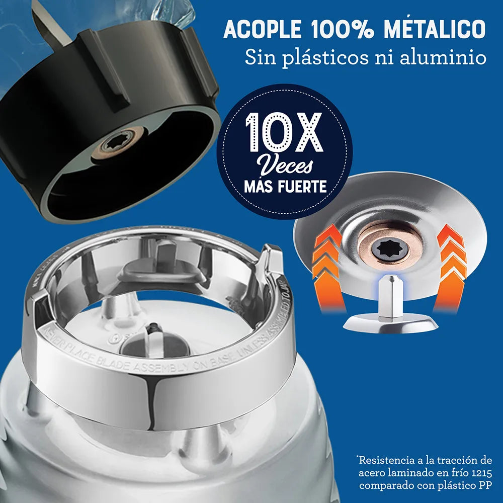 Licuadora clásica Oster® cromada con perilla ergonómica de 3 velocidades BLST4655